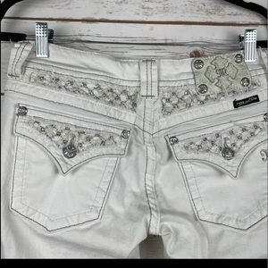 White miss me jeans size 30 gently used no holes or stains